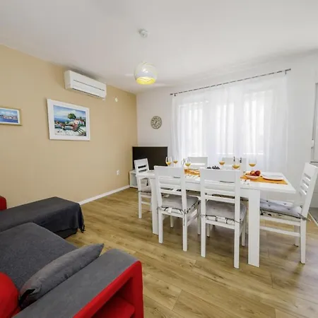 Ani In Trogir * Mittel-dalmatien Guest house